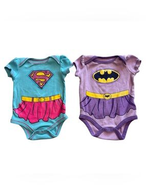 DC Comics Baby Girl Bodysuit Set 3-6M Superman Batman Superhero 2 Pack